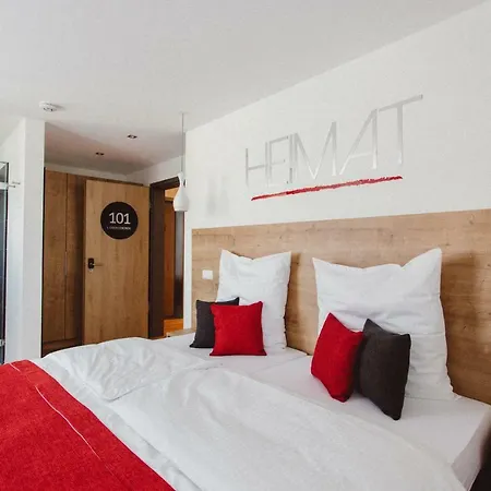 HEIMAT | Hotel & Boarding House Mainburg Exterior foto